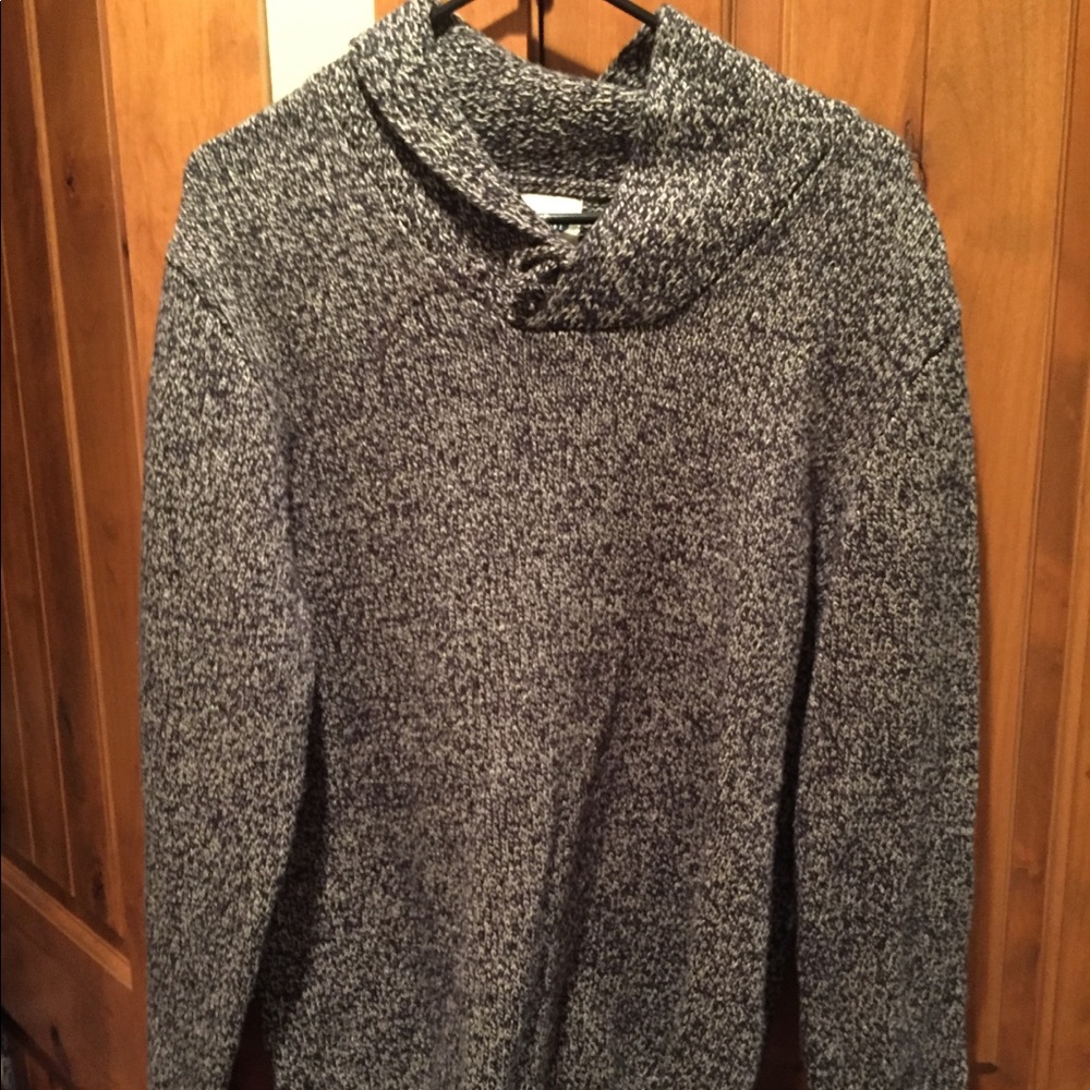 Gently used old navy sweater